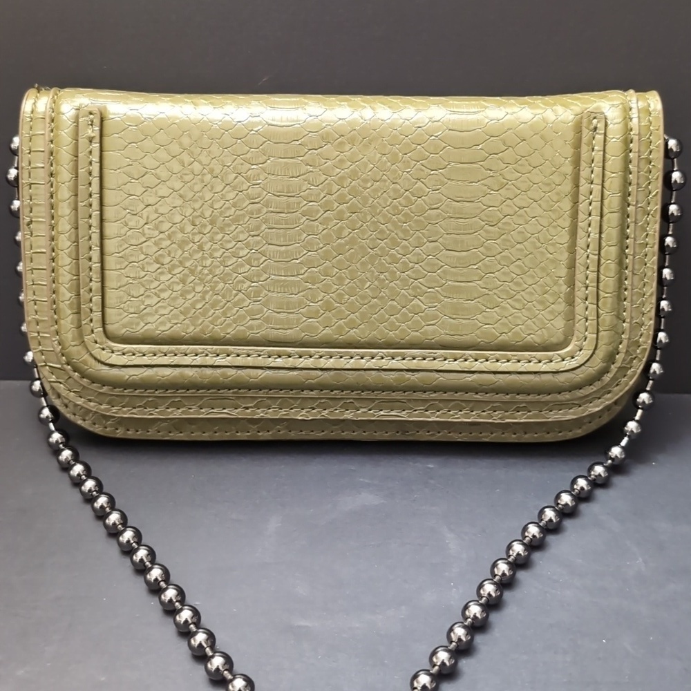 Zara Green Faux Leather Mini Purse With Beaded Strap. - Picture 2 of 12